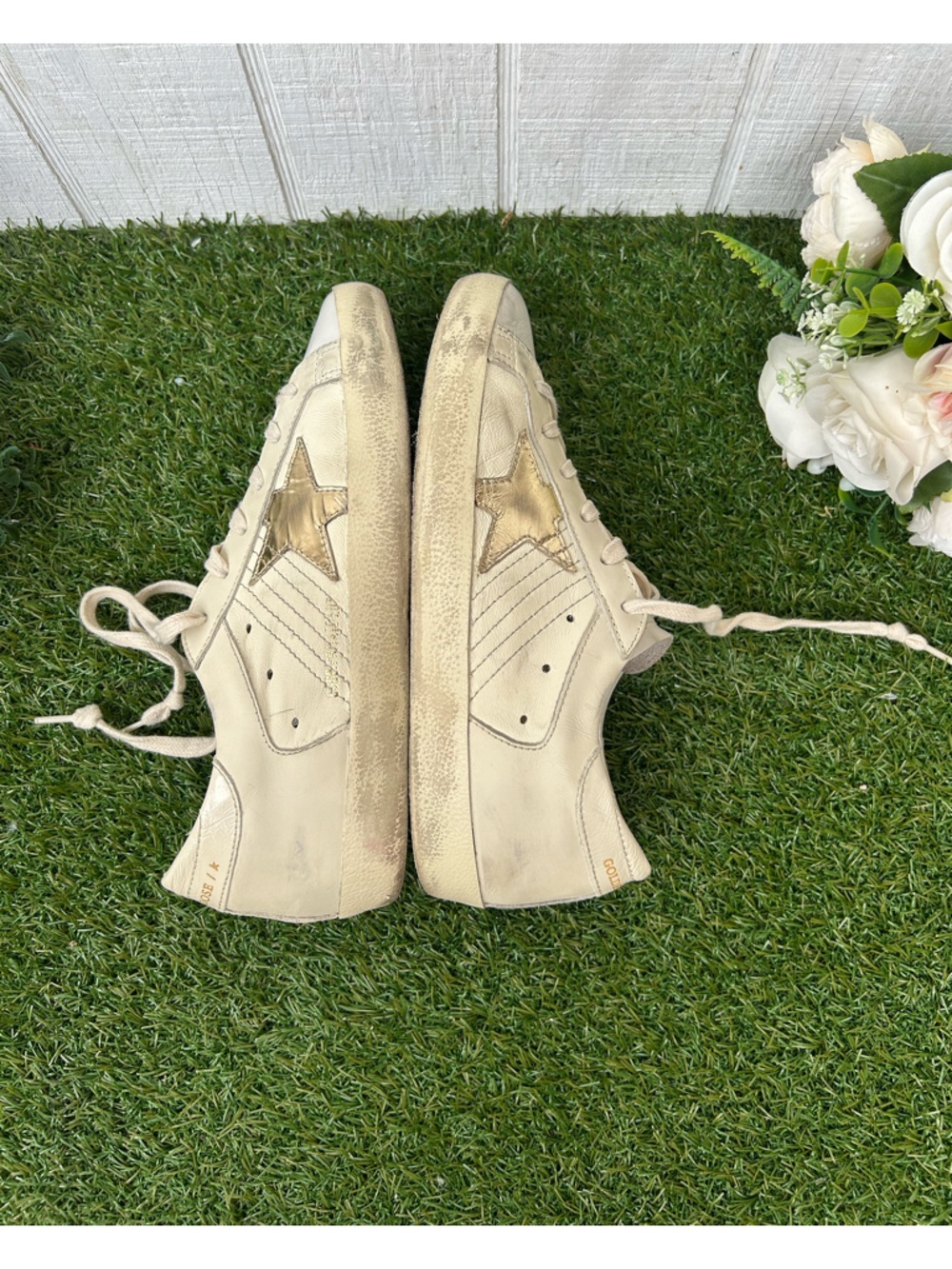 Golden Goose Super-Star Low Top Sneaker Women Nordstrom Exclusive
$660
Milk/Gold - Picture 12 of 17